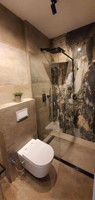 Floral Inn Priština Exteriér fotografie