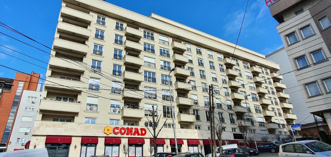 Floral Inn Priština Exteriér fotografie