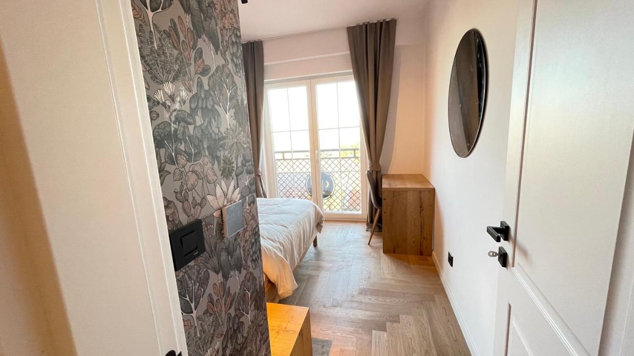 Floral Inn Priština Exteriér fotografie